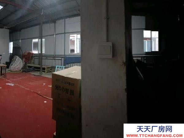 常德市漢壽縣二樓倉庫，附近交通方便，有廁所和簡易廚房，水電獨立
