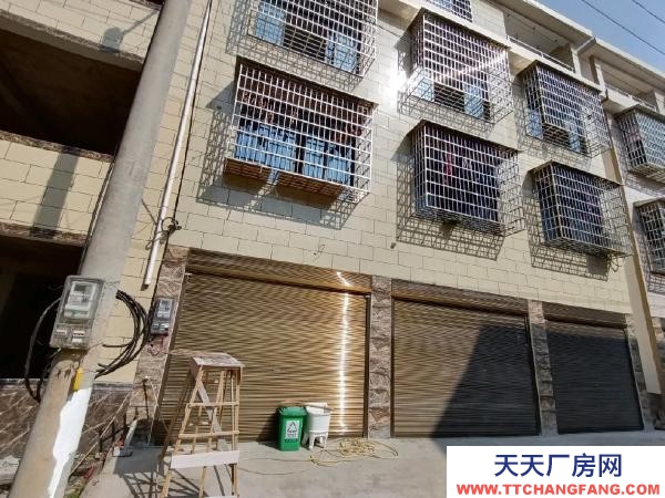 常德市漢壽縣加油站旁的陳家塔社區(qū)樓房一樓出租