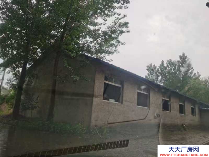 唐山 遷安 內(nèi)部設(shè)施齊全，有廠房庫房，有空地