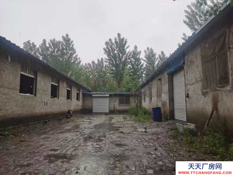 唐山 遷安 內(nèi)部設(shè)施齊全，有廠房庫房，有空地