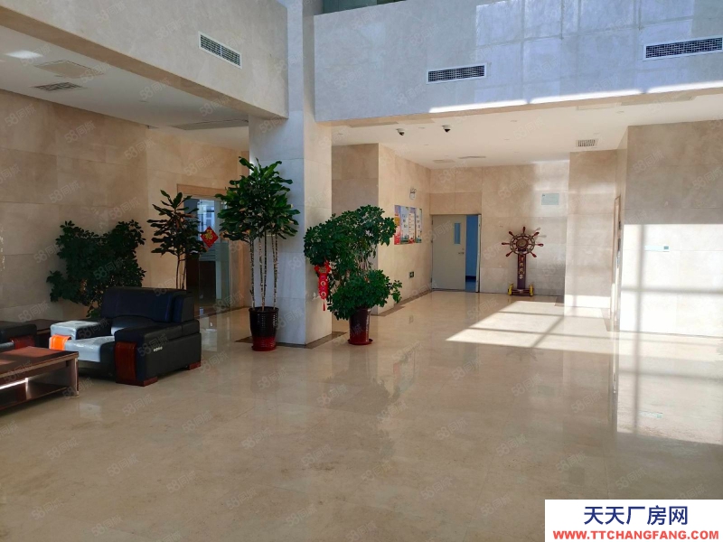 (出租) 天津東麗高標(biāo)準(zhǔn)生產(chǎn)廠房，面積5000可出入大車，院內(nèi)辦公等配套齊全