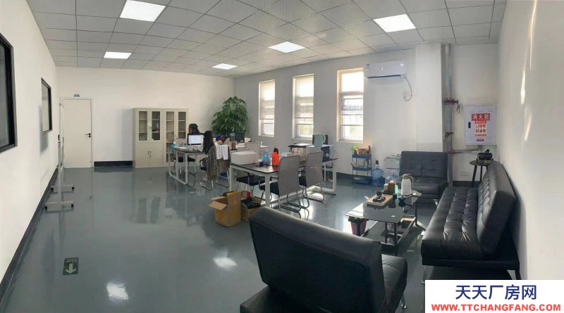 （轉(zhuǎn)讓）天府農(nóng)博孵化園3號車間2層轉(zhuǎn)讓，全裝修，帶辦公室