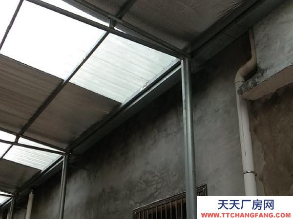 常德市臨澧區廠房可做倉庫也可以做制衣廠。