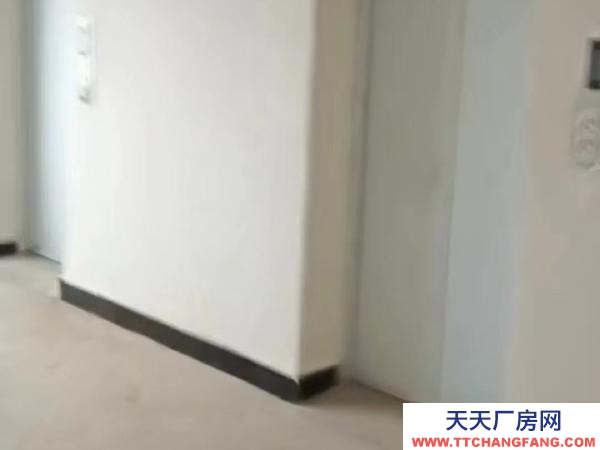 常德市臨澧區(qū) 每層900平方，可分租，可做餐飲，茶樓，酒店，辦公，