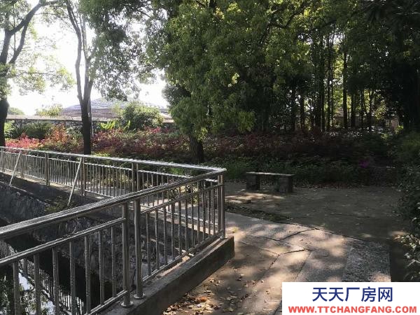 常德市臨澧區 位于臨澧縣新安鎮火車站可做倉庫廠房