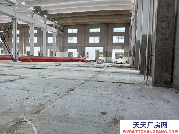 無錫宜興經(jīng)開區(qū)2800平可分租1400平標(biāo)準(zhǔn)廠房倉庫出租,有行車