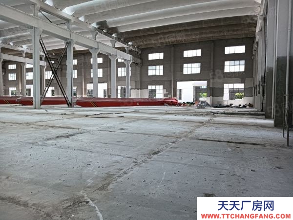 無錫宜興經(jīng)開區(qū)2800平可分租1400平標(biāo)準(zhǔn)廠房倉庫出租,有行車