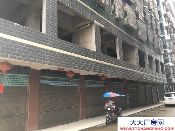 衡陽市耒陽區聶洲27組大樟隍嶺11棟靠耒陽河邊600平方倉庫道路暢通