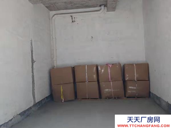 衡陽市衡陽縣 人流量多，適合做生意適合做倉庫，可以開小賣部。