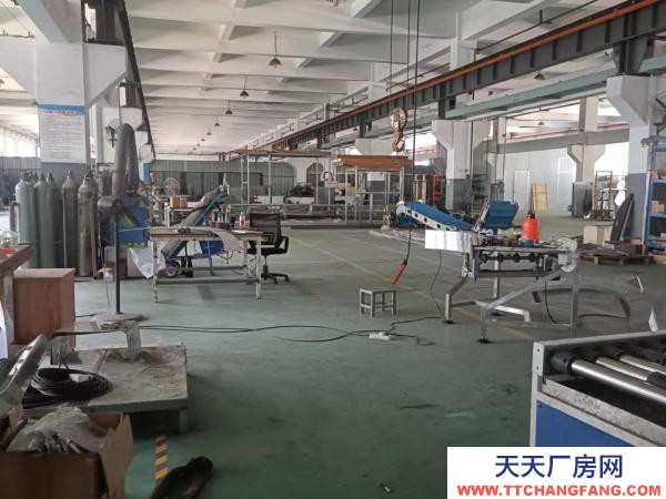 無錫濱湖胡埭1000平方標準廠房,有環氧地坪,有行車,近國道