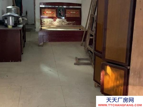 衡陽市衡南縣 車庫位于衡南縣三塘鎮太平洋小區，交通便，