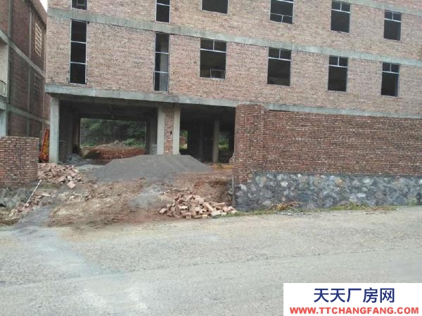 衡陽(yáng)市常寧市  全新廠房倉(cāng)庫(kù)門(mén)店出租