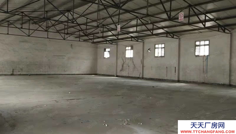 (出租)西安雁塔 東郊長鳴路，三環以里，庫房二套緊鄰路邊可進半掛車