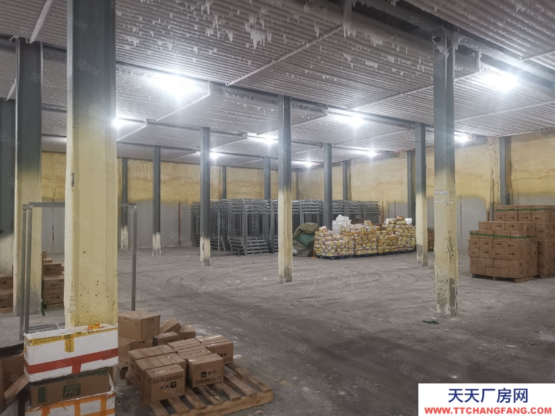 寧波鎮海(出租) 可落箱！鎮海招寶山兩千平丙類雙邊高臺庫出租！交通方便停車場大