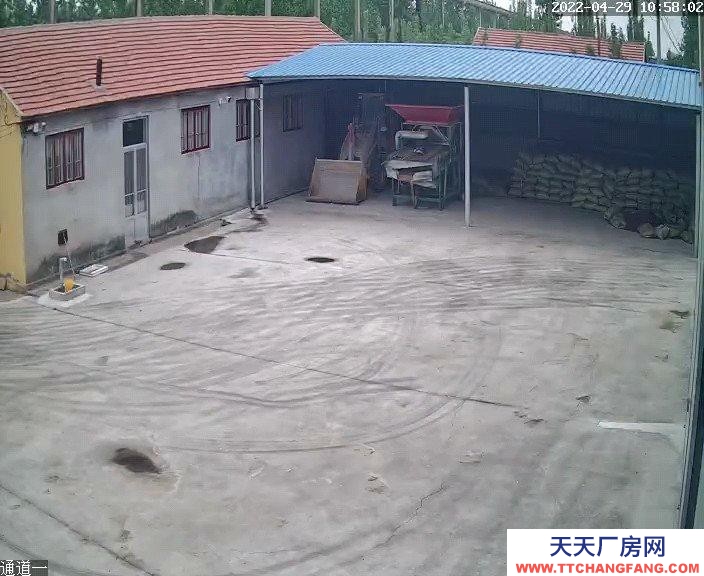 濰坊諸城206國(guó)道邊，獨(dú)門獨(dú)院，出入大車方便，新建廠房出售出租