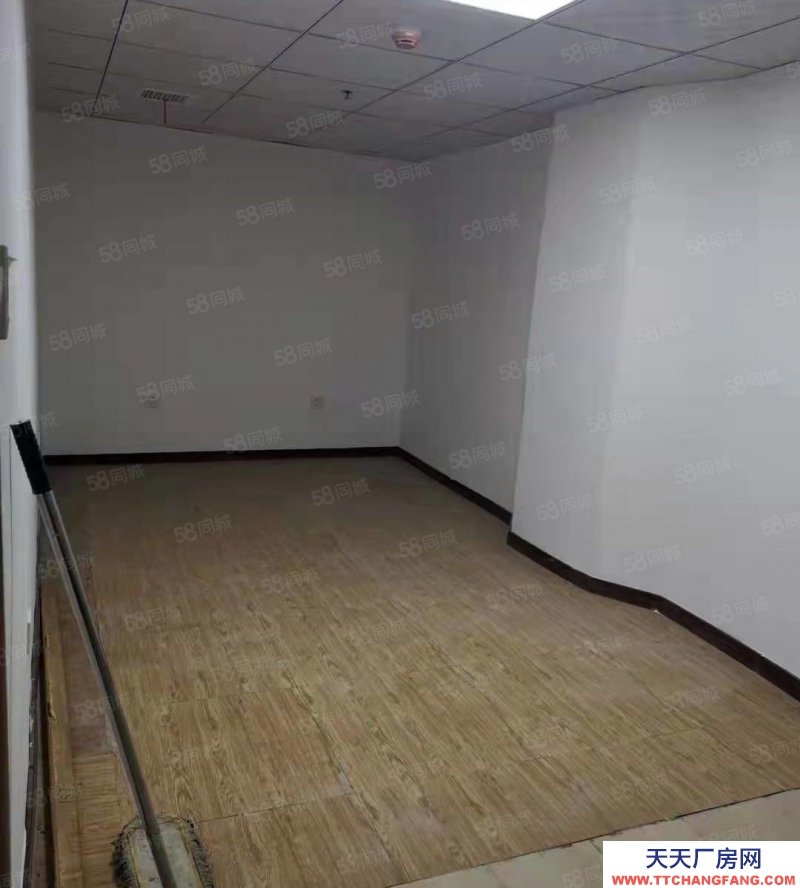 (出租)西安碑林 負一層互助路立交 640平可整租可分割，可做商鋪倉庫或辦公室