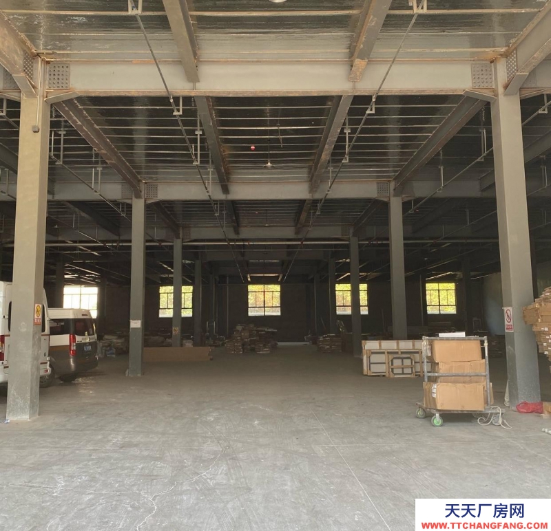 (出租) 西安藍(lán)田全新標(biāo)椎廠房，可自由分割，成熟工業(yè)區(qū)，配備齊全