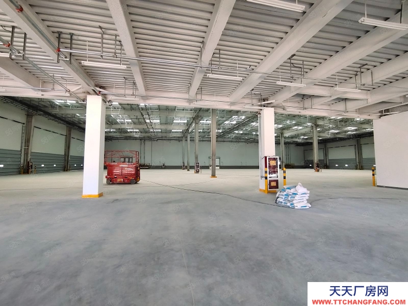 (出租)西安未央區 天章大道,草灘及高新有大面積單層廠房出租業態不限!