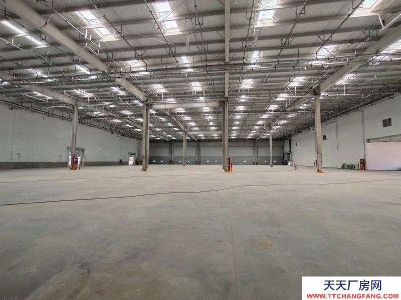 (出租)西安未央區 天章大道,草灘及高新有大面積單層廠房出租業態不限!