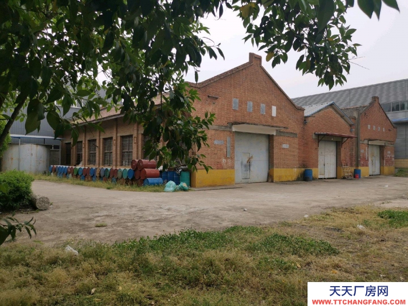 (出租) 西安周至三層舊辦公樓一棟，三大間車間，獨立廚房