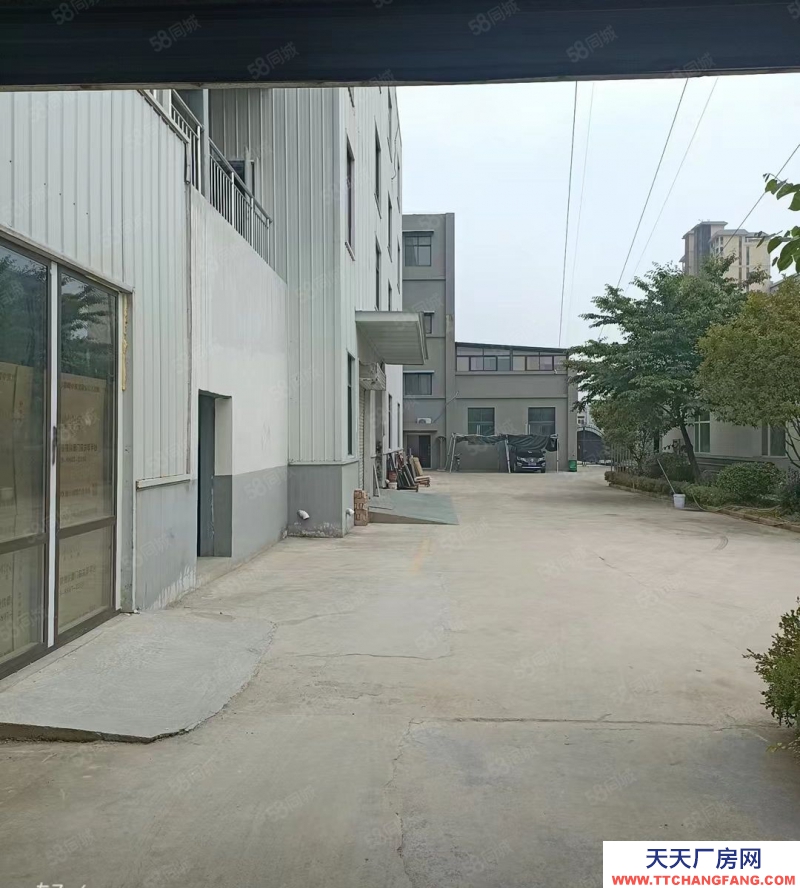 (出租) 西安藍(lán)田新港一路旁2600平獨(dú)院帶辦公住宿,變壓器,可分割