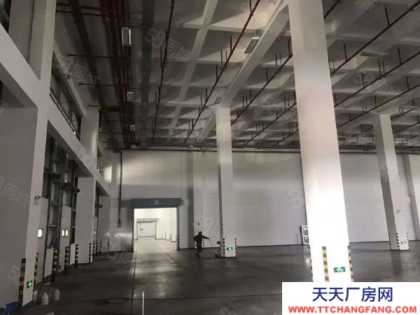 無(wú)錫惠山前洲惠澄大道附近30000平方雙邊平臺(tái)高標(biāo)倉(cāng)庫(kù)出租