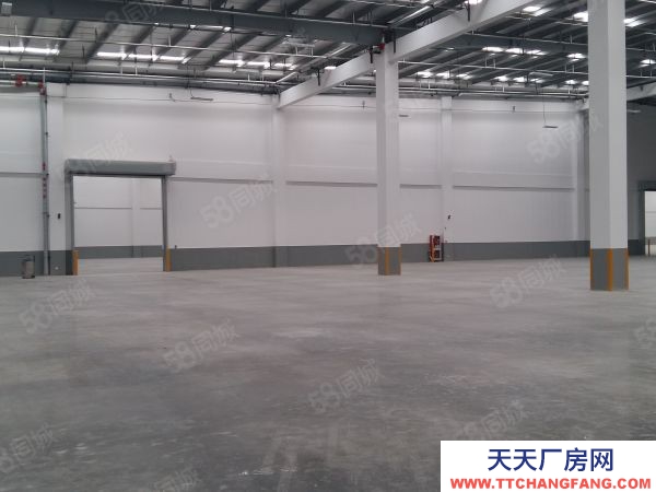 無錫惠山前洲惠澄大道附近30000平方雙邊平臺(tái)高標(biāo)倉庫出租