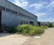 (出租) 仁壽天然氣水電通，獨門獨院占地廠區，噴漆焊接環評，生產倉儲。土地