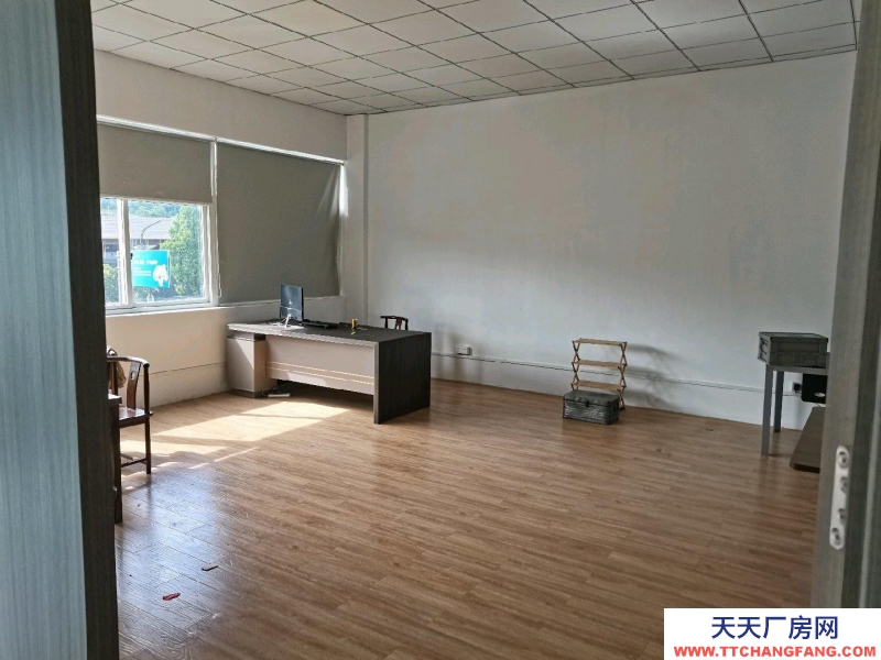 寧波寧海(出租) 500平方有配辦公室，直達貨梯，有需要可以直接來看