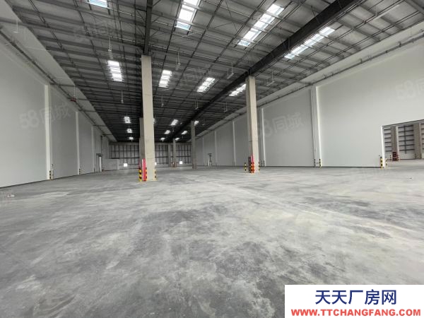 無錫錫山區(qū)鵝湖附近50000平方雙邊平臺高標(biāo)倉庫火熱出租