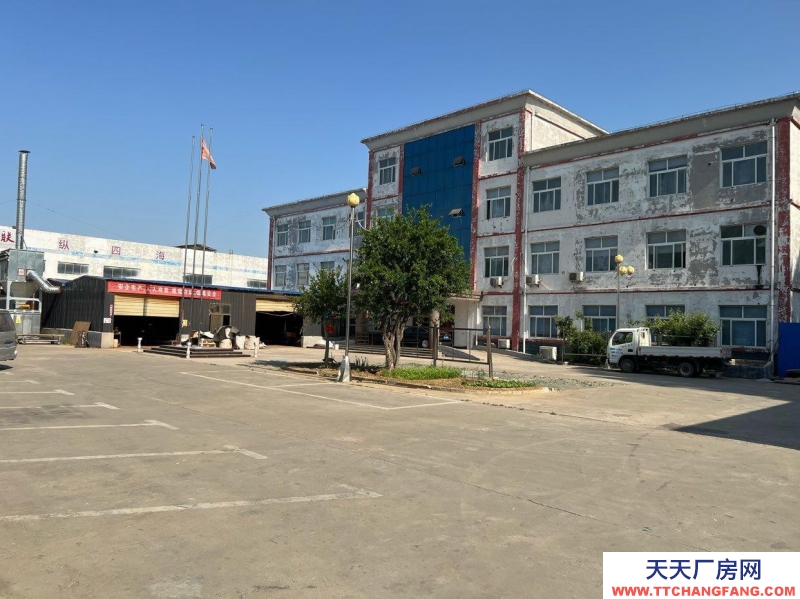 濟寧汶上廠房干凈衛生、地面超大停車場、院內有辦公樓