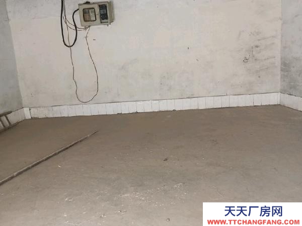 湘潭市雨湖區 地處義烏小商品市場附近，交通便利，三通一達！有配套住房、廚房