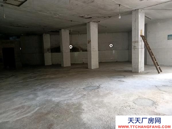 湘潭市雨湖區 地處義烏小商品市場附近，交通便利，三通一達！有配套住房、廚房