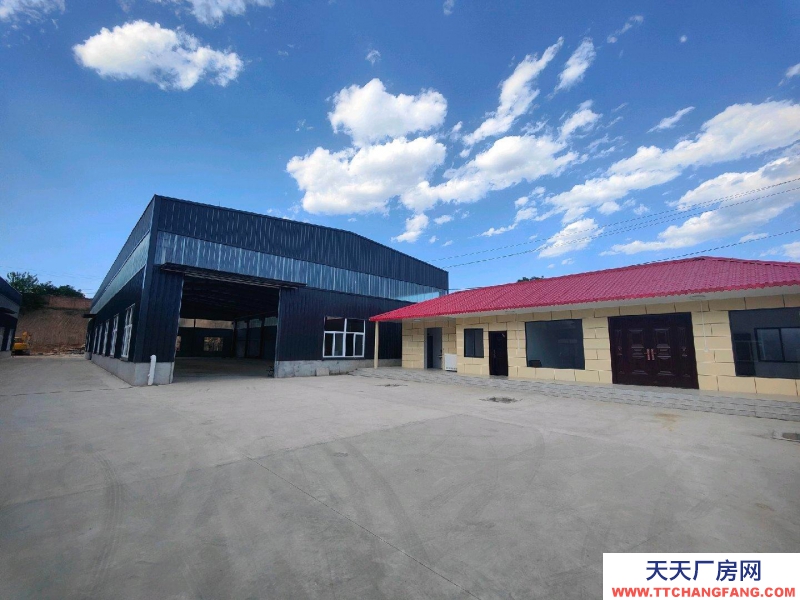 (出租) 咸陽(yáng)興平交通便利，水電齊全。新蓋鋼結(jié)構(gòu)可架航車(chē)。