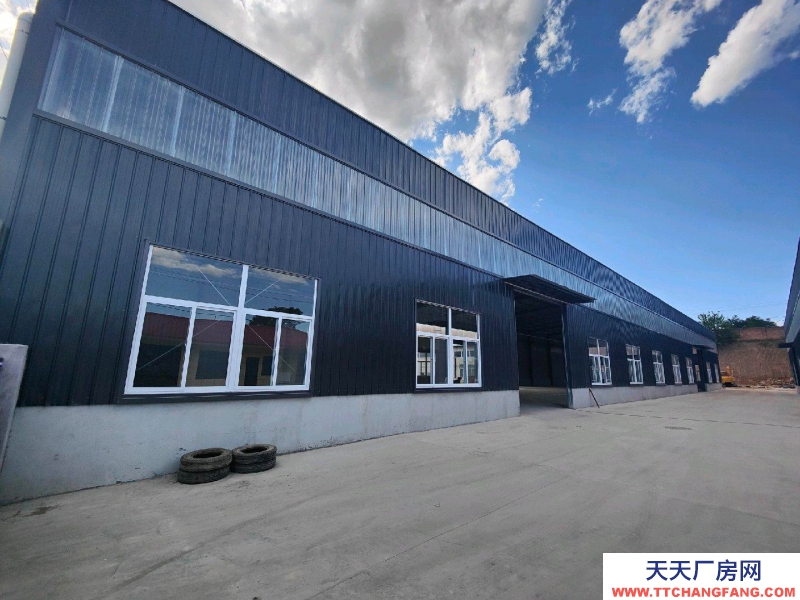 (出租) 咸陽興平交通便利，水電齊全。新蓋鋼結構可架航車。