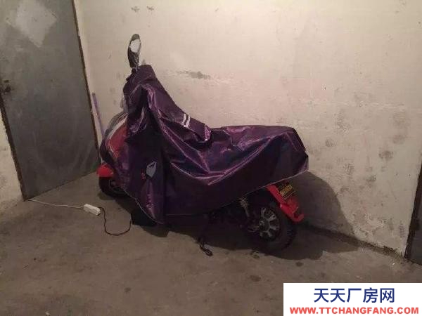 常州金壇市獨(dú)立窗戶，面積14平米。價格可以談