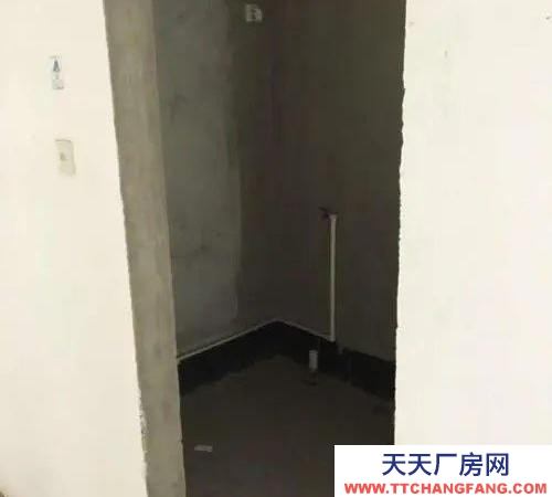 常州金壇樓下電動車車庫，14平方，有窗戶