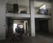 (出租) 咸寧赤壁門店在107國(guó)道營(yíng)里社區(qū)新加坡小區(qū)內(nèi)。