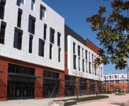 (出售) 出售鄂州華容葛店開發(fā)區(qū)地鐵旁配套成熟廠房