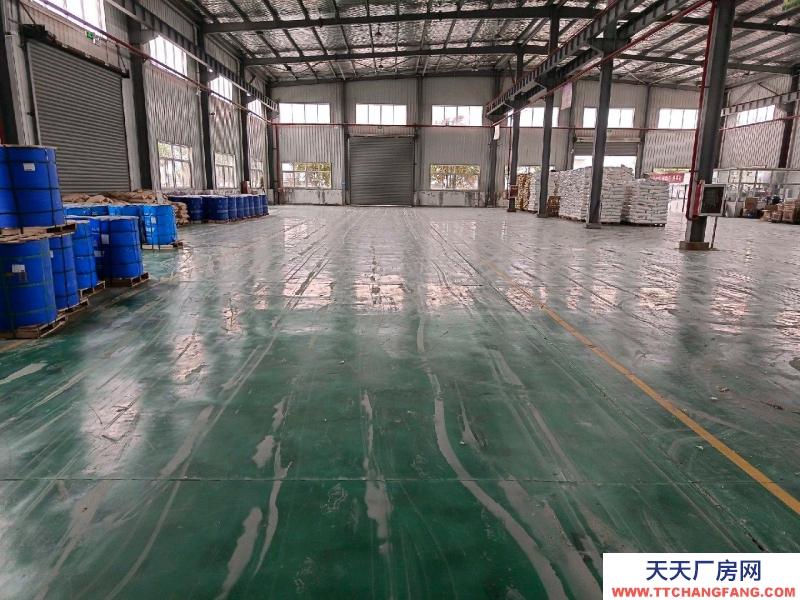 (出租) 渭南臨渭10米高標(biāo)準(zhǔn)廠房，環(huán)氧地坪漆地面，廠房出入口道路寬敞。