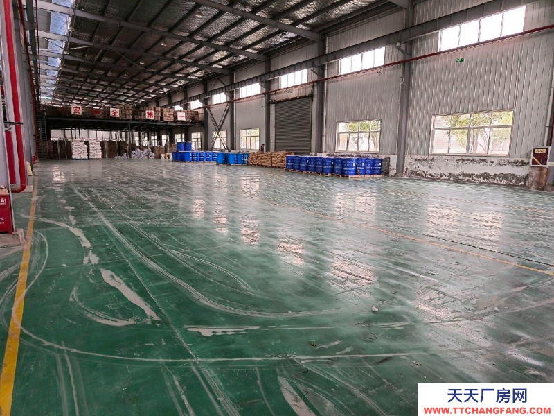 (出租) 渭南臨渭10米高標準廠房，環氧地坪漆地面，廠房出入口道路寬敞。