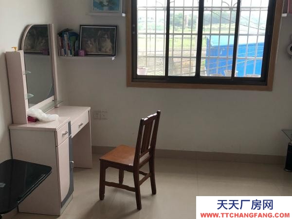 湘潭市湘潭縣  易俗河 江聲附近 倉庫 300平米 可單層出租適合陪讀