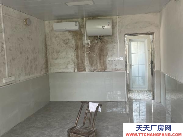 湘潭市湘鄉市 灰虞線邊上，水電齊全，有辦公室、衛生間及停車坪