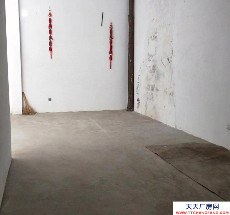 (出租) 漢中西鄉(xiāng)倉庫空間大，交通便利，租金便宜，房東人好，可以隨時看房。