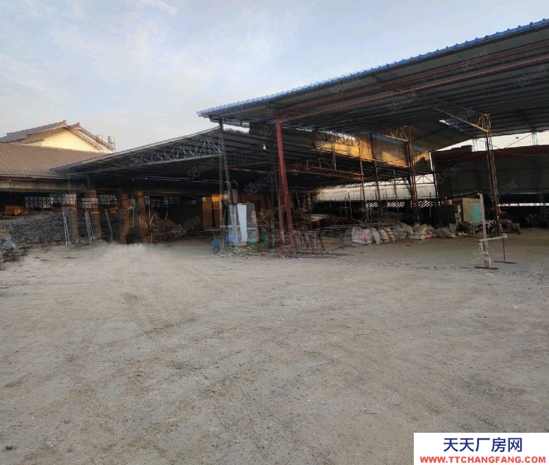 (出租) 漢中南鄭房東直租南鄭區(qū)梁山鎮(zhèn)十字路口3000平廠房