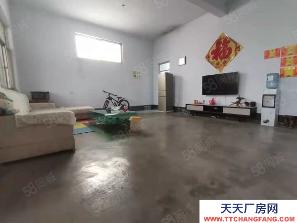 臨沂羅莊化武路與八路300平方報(bào)價(jià)1.3萬，可倉(cāng)庫(kù)可加工進(jìn)出大車方便