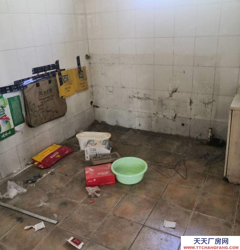 廊坊 三河市 3300平米獨院庫房招租高度8米5噸天車價格2毛