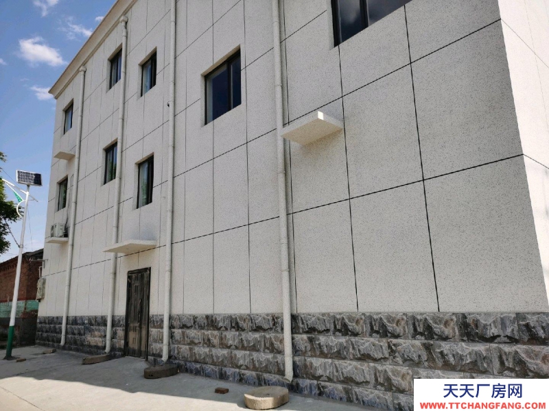 廊坊 大城 二姑院村三層樓房740平，一樓倉庫300平，可分租也可整租！