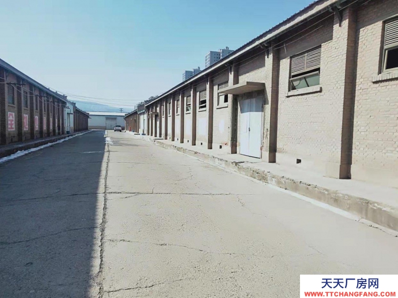 (出租) 蘭州西固可進9.2米～14米半掛，交通便利！