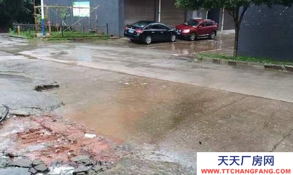 湘潭市韶山市石山安置區交通便利，旁邊有物流公司。可分租也可整租。